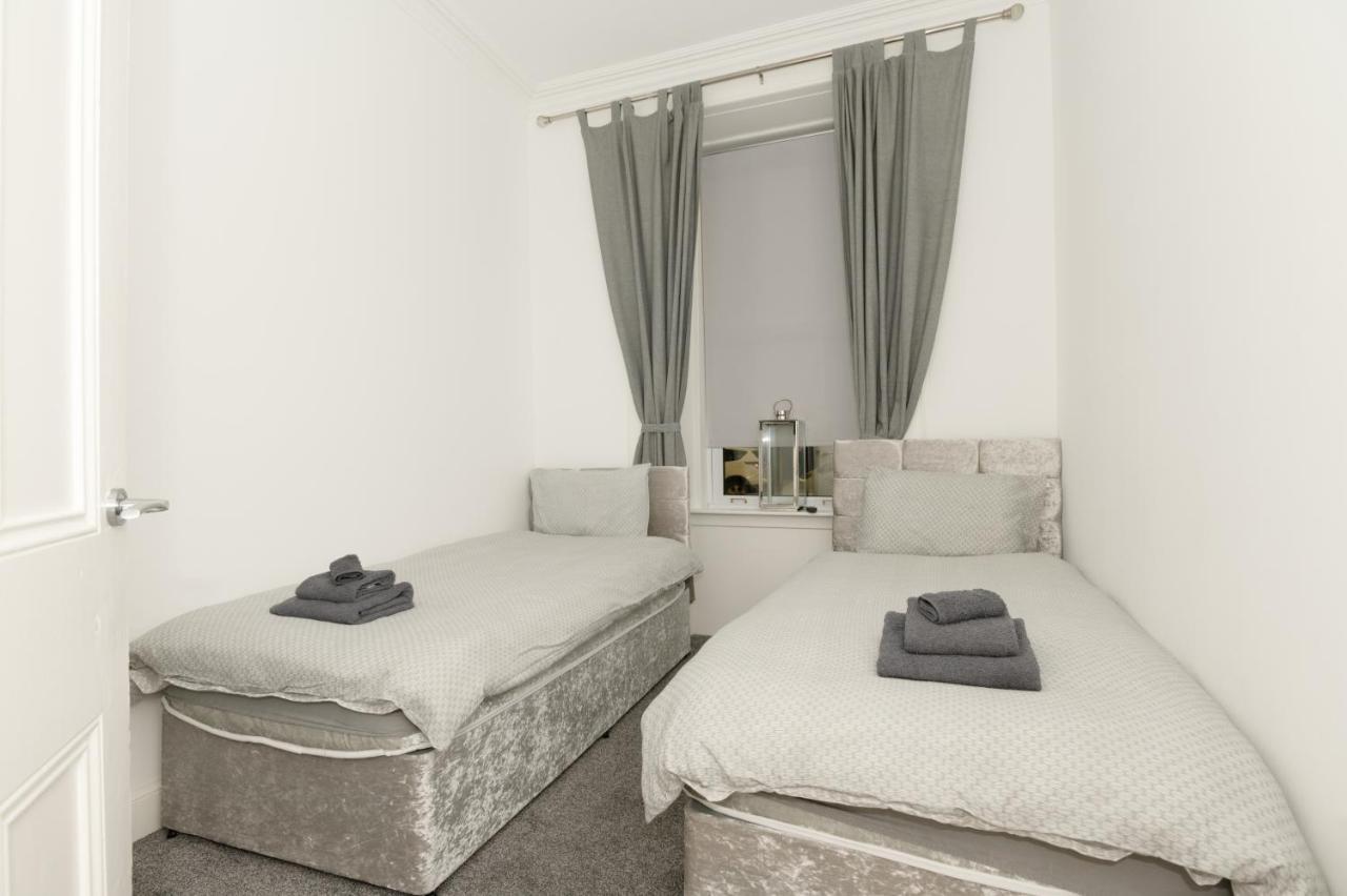 Maze Beach Getaway Apartment Ayr Exterior foto